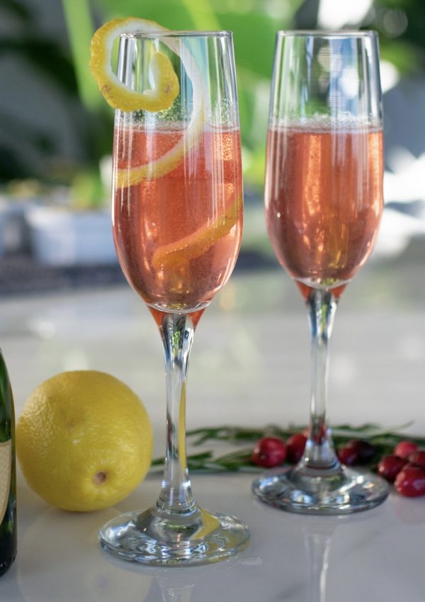 Sparkling Cocktail Ideas To Celebrate The Holidays And New Years Eve