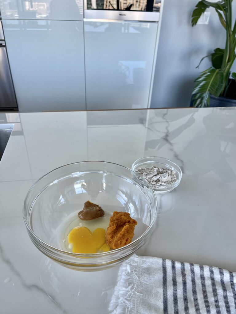 Easy Homemade Peanut Butter And Pumpkin Dog Treats (GrainFree